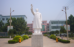 《校園雕塑》